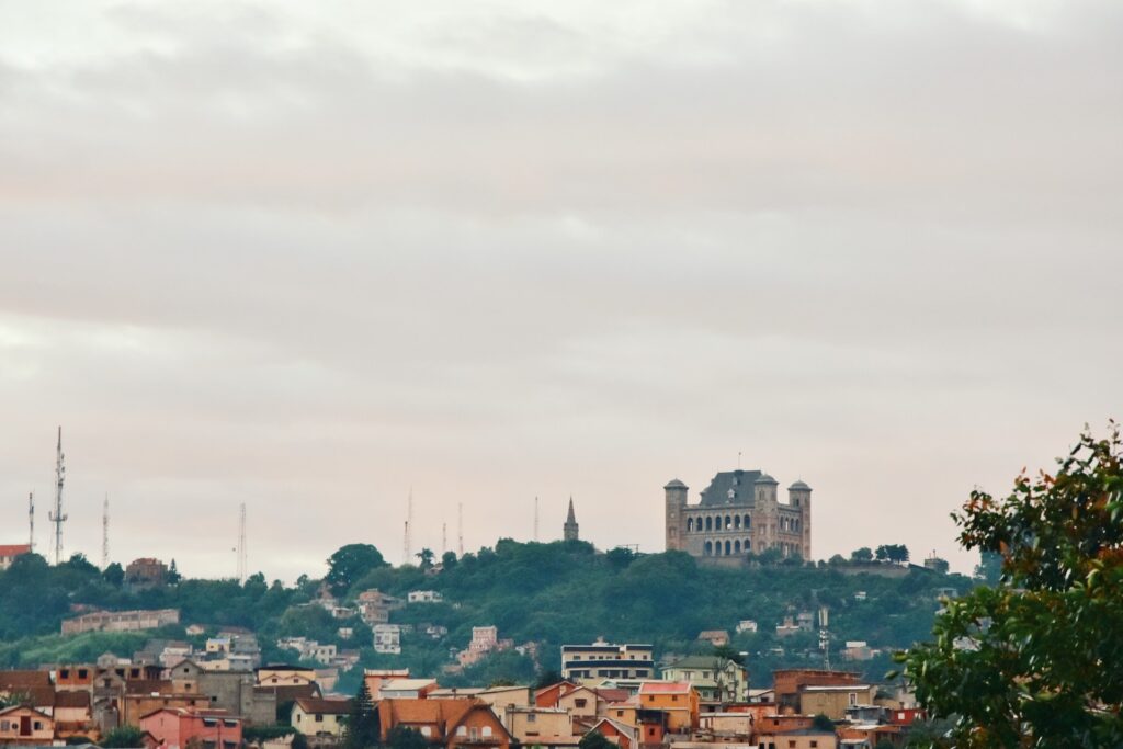 Lugares que debes visitar en Madagascar: Palacio de Rova en Antananarivo