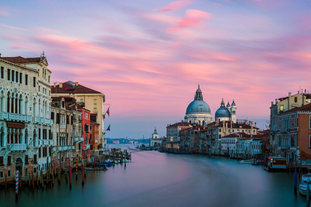 Actividades imperdibles en Venecia: pasear por el Gran Canal